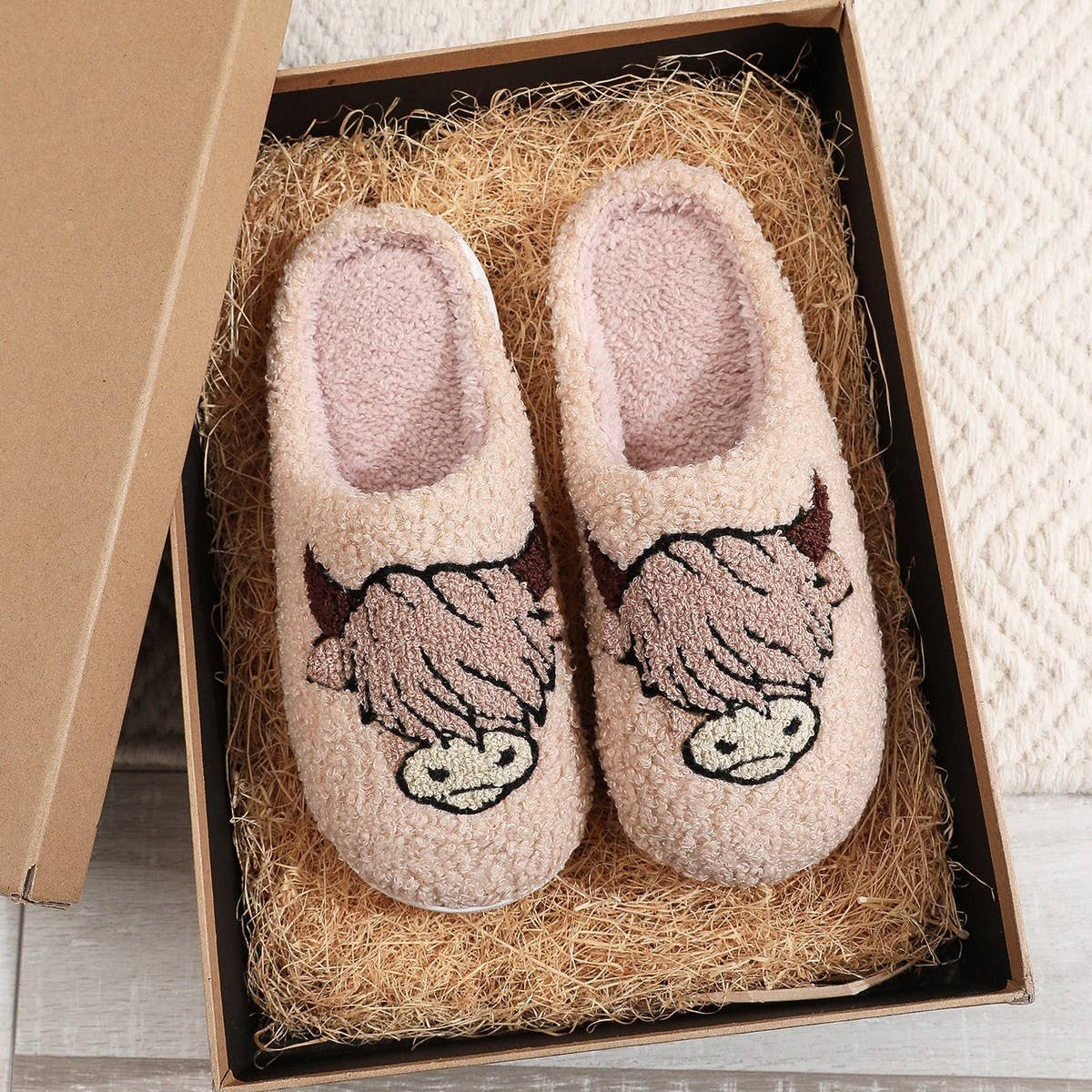Highland Cow Cotton Slippers for Women – Cozy Plush Farmhouse House Shoes