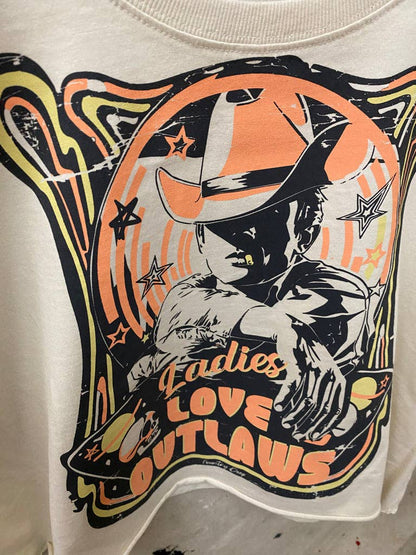 Outlaw Muse Vintage Crop Tee – Ladies Love Outlaws Graphic Top