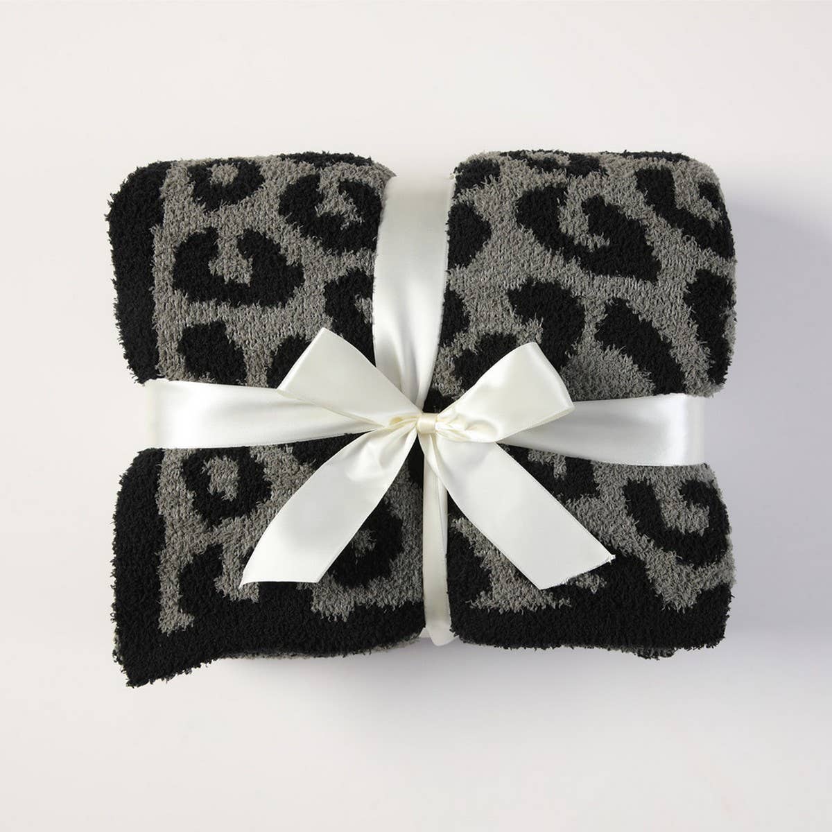 Knitted Leopard Print Throw Blanket – Ultra Soft Cozy Animal Print Home Blanket