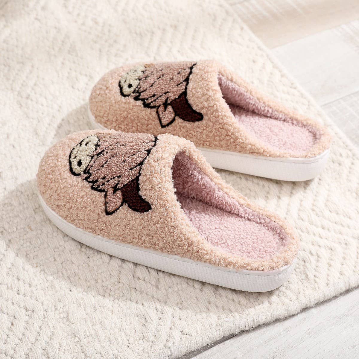 Highland Cow Cotton Slippers for Women – Cozy Plush Farmhouse House Shoes